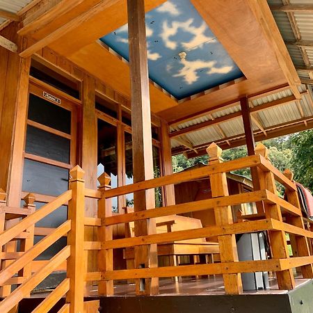 Bagoes View Cottages Maninjau エクステリア 写真