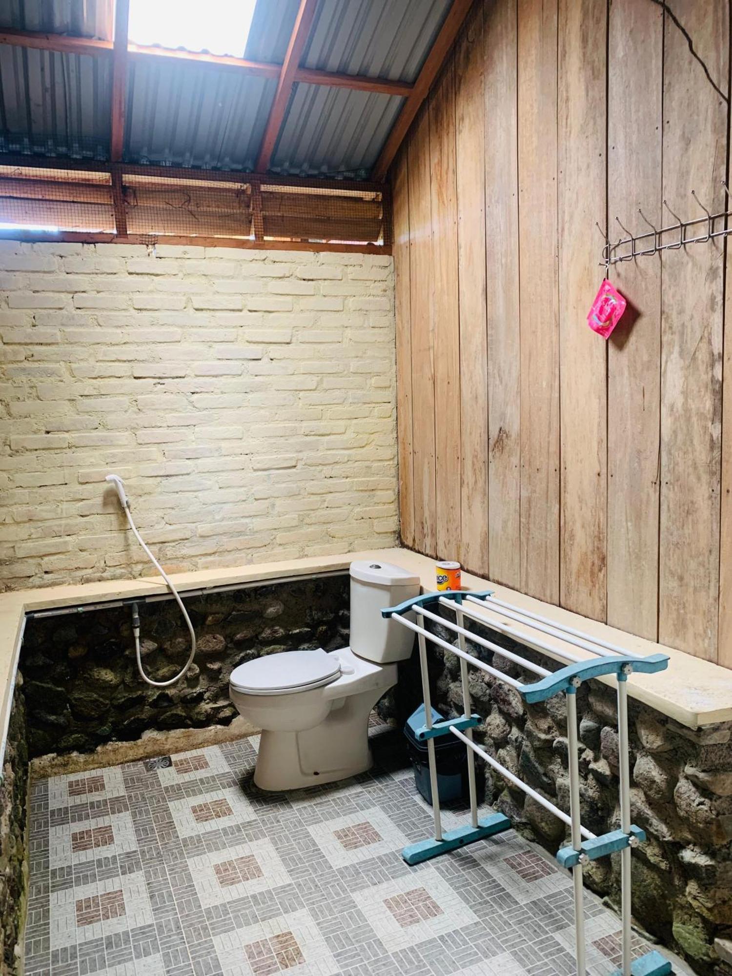 Bagoes View Cottages Maninjau エクステリア 写真