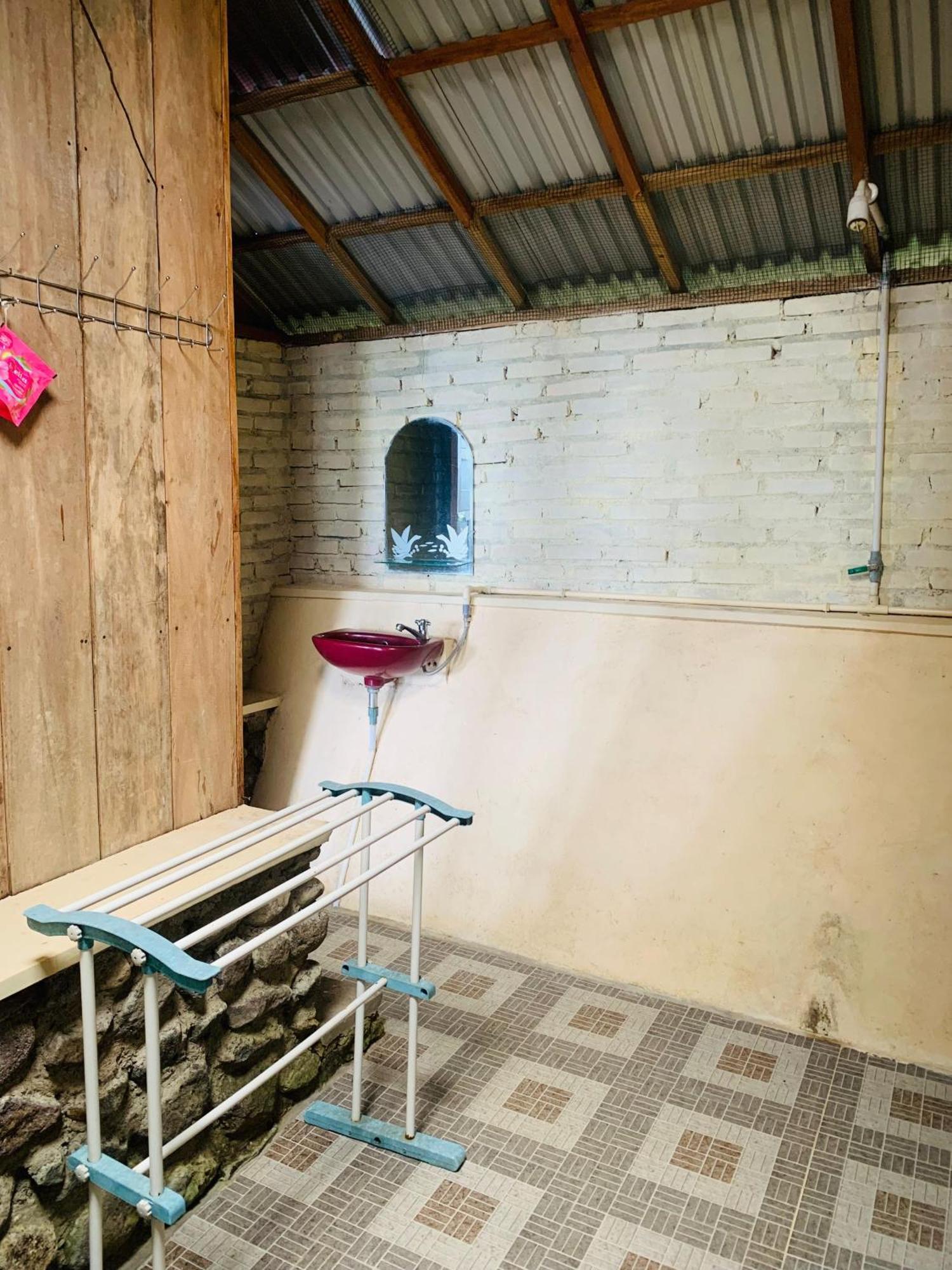 Bagoes View Cottages Maninjau エクステリア 写真