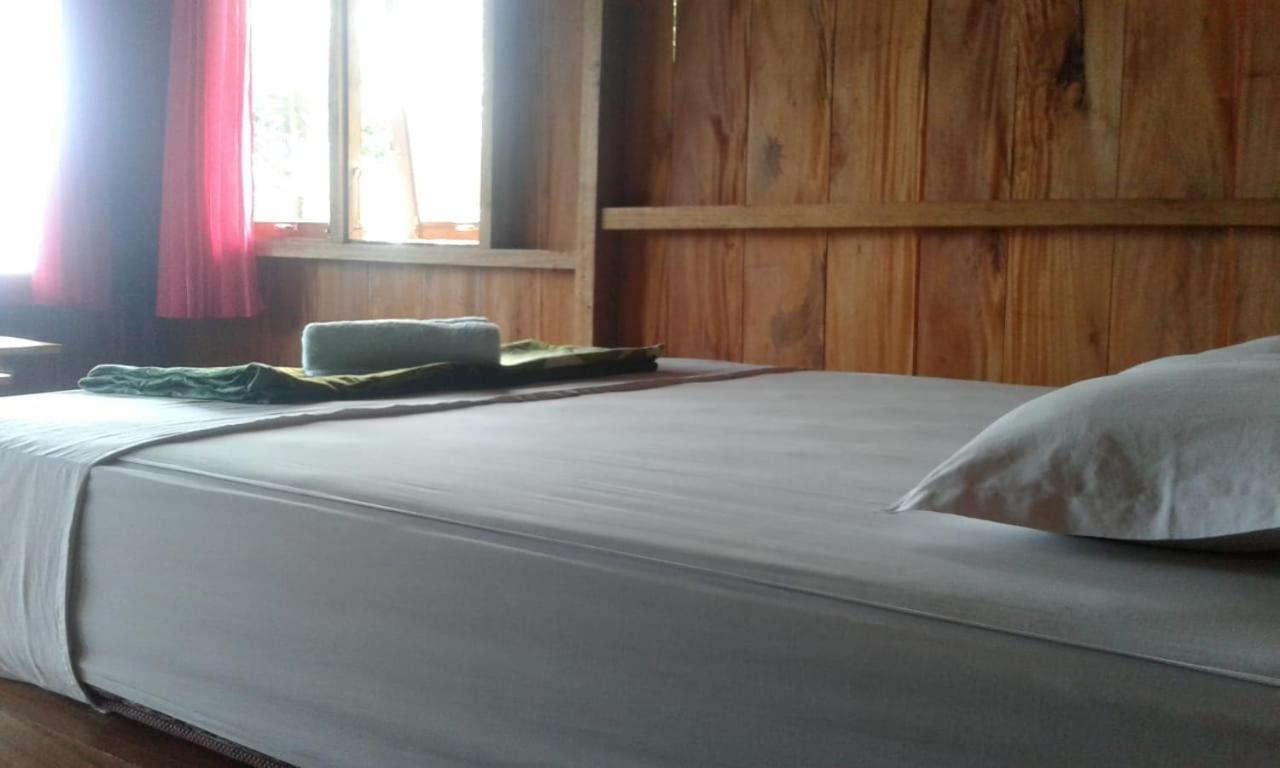 Bagoes View Cottages Maninjau エクステリア 写真